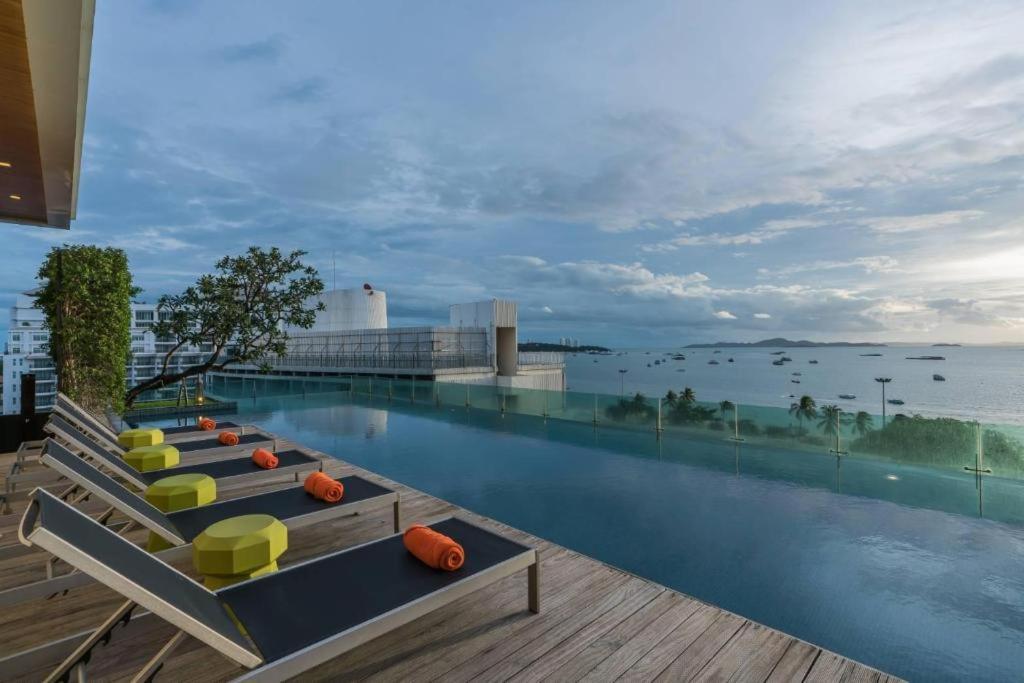 Seven Zea Chic Hotel Паттайя Экстерьер фото