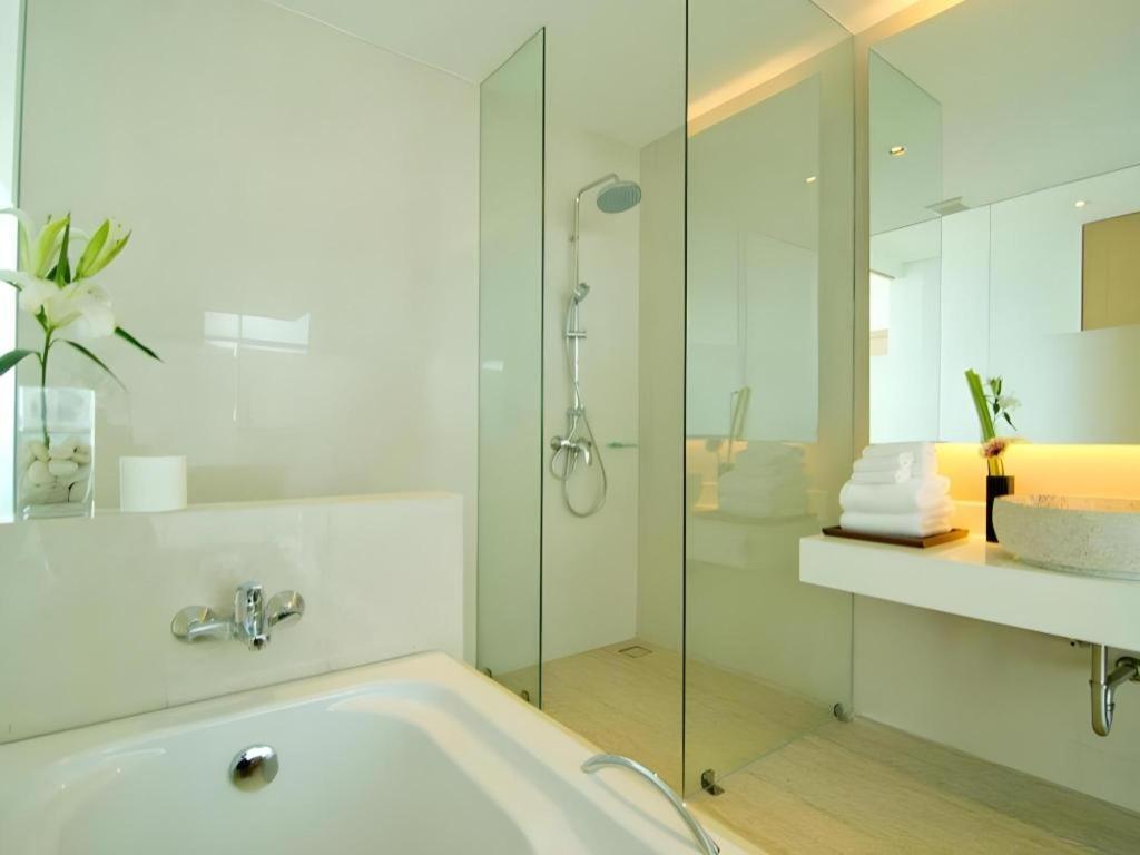 Seven Zea Chic Hotel Паттайя Экстерьер фото